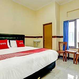 Super Oyo 91206 Abian Dedari Mesari Hotel